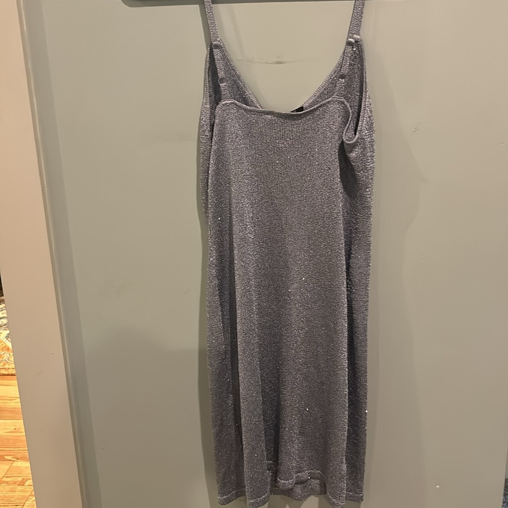 Dress - Picture 4 of 4